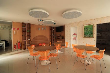 Apartamento à venda com 128m², 3 quartos e 3 vagasÁrea comum - Salão de festas
