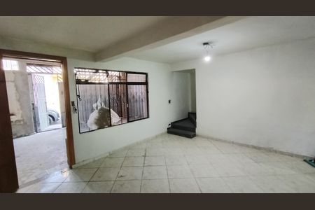 Sala de casa para alugar com 3 quartos, 250m² em Parque Residencial Marengo, Suzano