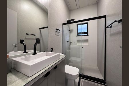 Casa de condomínio para alugar com 180m², 2 quartos e 1 vagaBanheiro Social
