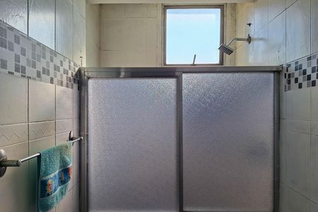 Apartamento à venda com 92m², 2 quartos e 1 vaga Apartamento à venda com 92m², 2 quartos e 1 vagaBanheiro Social