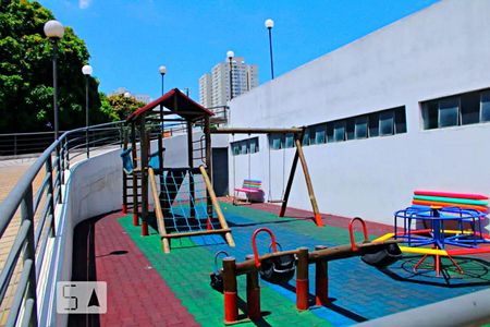 Apartamento à venda com 73m², 2 quartos e 2 vagasÁrea comum - Playground