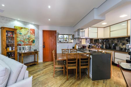 Apartamento à venda com 73m², 2 quartos e 2 vagasSala