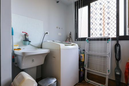 Apartamento à venda com 73m², 2 quartos e 2 vagasÁrea de Serviço