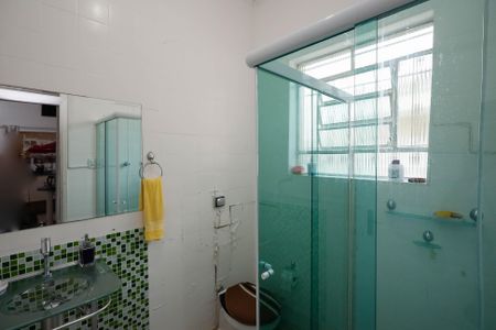 Banheiro 1 de casa à venda com 4 quartos, 110m² em Parque Palmas do Tremembe, São Paulo
