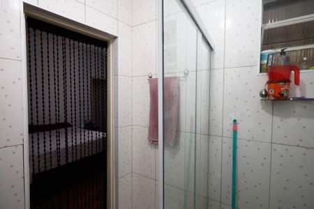 Casa à venda com 110m², 4 quartos e 1 vaga Casa à venda com 110m², 4 quartos e 1 vagaBanheiro da Suíte