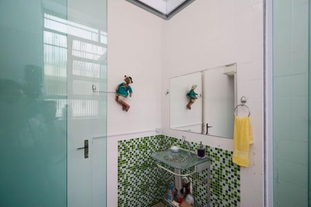 Casa à venda com 110m², 4 quartos e 1 vaga Casa à venda com 110m², 4 quartos e 1 vagaBanheiro 1