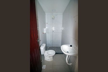 Casa à venda com 75m², 2 quartos e 1 vagaBanheiro 2