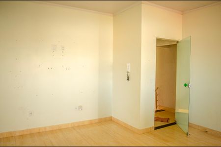 Apartamento para alugar com 3 quartos, 100m² em Capuava, Goiânia