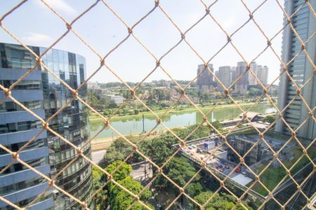 Apartamento à venda com 210m², 3 quartos e 4 vagasVaranda da Suíte 2 - Vista