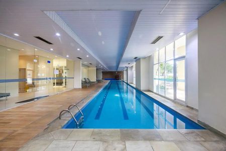 Apartamento à venda com 210m², 3 quartos e 4 vagasÁrea comum - Piscina Coberta