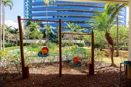 Apartamento à venda com 210m², 3 quartos e 4 vagasÁrea comum - Playground