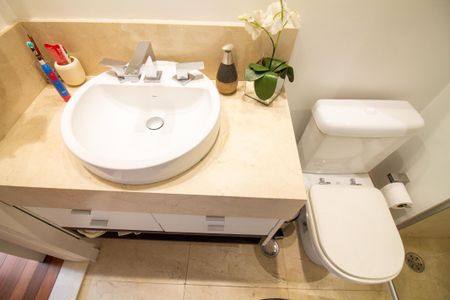 Apartamento à venda com 210m², 3 quartos e 4 vagasBanheiro
