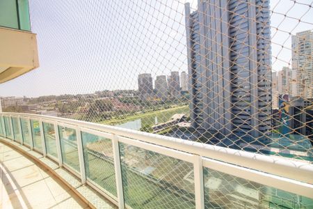 Apartamento à venda com 210m², 3 quartos e 4 vagasTerraço