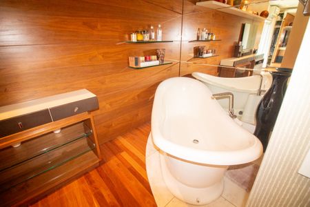 Apartamento à venda com 210m², 3 quartos e 4 vagasQuarto 3 - Suíte 2