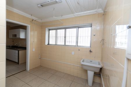 Apartamento para alugar com 105m², 3 quartos e 1 vagaÁrea de Serviço