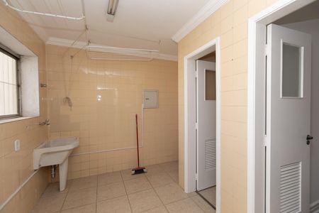 Apartamento para alugar com 105m², 3 quartos e 1 vagaÁrea de Serviço