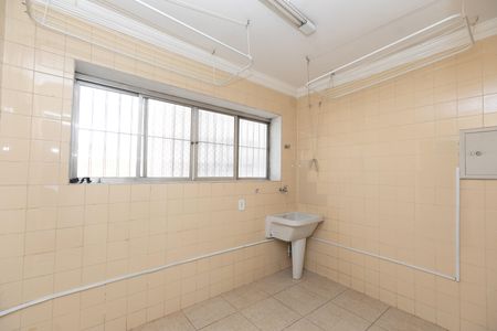 Apartamento para alugar com 105m², 3 quartos e 1 vagaÁrea de Serviço