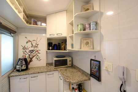 Apartamento para alugar com 73m², 2 quartos e 2 vagasCozinha 