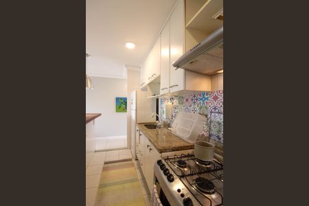 Apartamento para alugar com 73m², 2 quartos e 2 vagasCozinha 