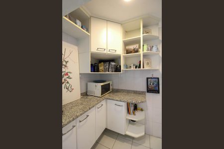 Apartamento para alugar com 73m², 2 quartos e 2 vagasCozinha 