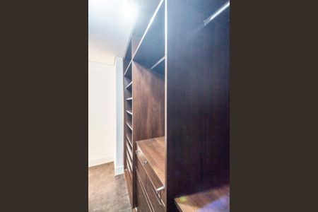 Apartamento à venda com 144m², 4 quartos e 3 vagasCloset da suíte