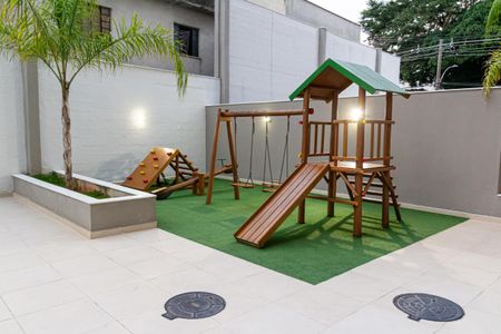 Apartamento para alugar com 52m², 2 quartos e 1 vaga Apartamento para alugar com 52m², 2 quartos e 1 vagaÁrea comum - Playground