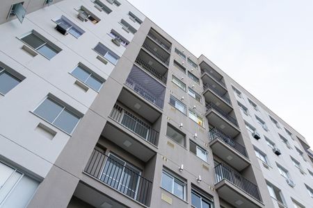 Apartamento para alugar com 52m², 2 quartos e 1 vaga Apartamento para alugar com 52m², 2 quartos e 1 vagaFachada