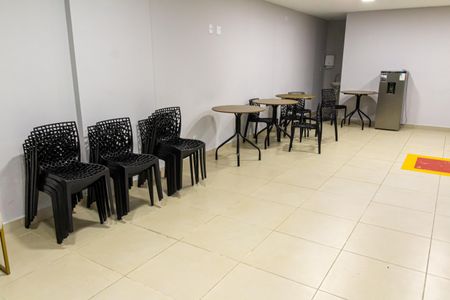 Apartamento para alugar com 52m², 2 quartos e 1 vaga Apartamento para alugar com 52m², 2 quartos e 1 vagaÁrea comum - Salão de festas
