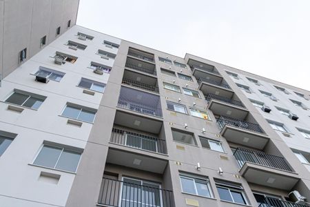 Apartamento para alugar com 52m², 2 quartos e 1 vaga Apartamento para alugar com 52m², 2 quartos e 1 vagaFachada