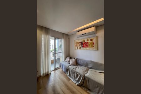 Sala de kitnet/studio para alugar com 1 quarto, 33m² em Vila Nair, São Paulo