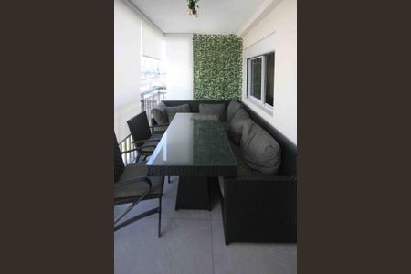 Apartamento à venda com 77m², 3 quartos e 1 vagaVaranda