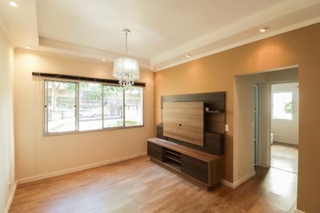 Sala de apartamento para alugar com 2 quartos, 74m² em Vila Amélia, São Paulo