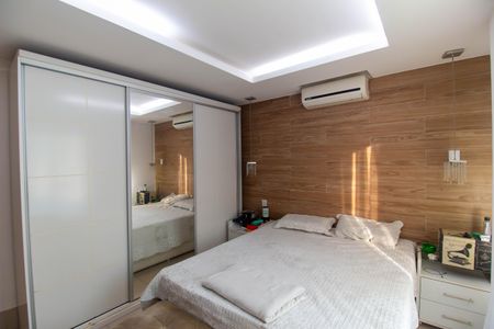 Casa à venda com 3 quartos, 450m² em Itaipu, Niterói