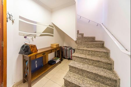 Casa à venda com 189m², 3 quartos e 4 vagas Casa à venda com 189m², 3 quartos e 4 vagasHall de entrada