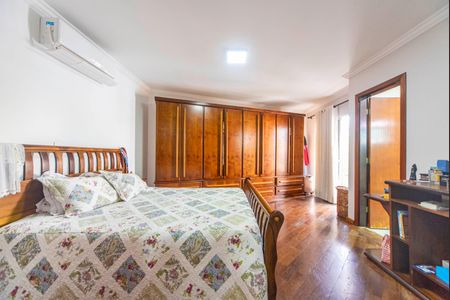 Casa à venda com 189m², 3 quartos e 4 vagas Casa à venda com 189m², 3 quartos e 4 vagasQuarto 3
