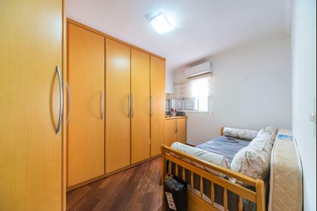 Casa à venda com 189m², 3 quartos e 4 vagas Casa à venda com 189m², 3 quartos e 4 vagasQuarto 2
