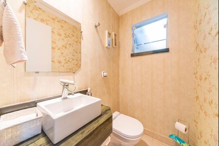 Casa à venda com 189m², 3 quartos e 4 vagas Casa à venda com 189m², 3 quartos e 4 vagasLavabo