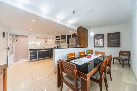 Casa à venda com 189m², 3 quartos e 4 vagas Casa à venda com 189m², 3 quartos e 4 vagasCopa