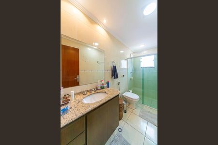 Casa à venda com 189m², 3 quartos e 4 vagas Casa à venda com 189m², 3 quartos e 4 vagasBanheiro Social