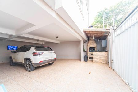 Casa à venda com 189m², 3 quartos e 4 vagas Casa à venda com 189m², 3 quartos e 4 vagasGaragem