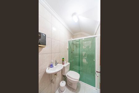 Casa à venda com 189m², 3 quartos e 4 vagas Casa à venda com 189m², 3 quartos e 4 vagasBanheiro da Garagem