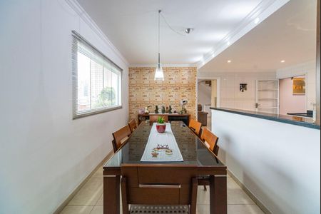 Casa à venda com 189m², 3 quartos e 4 vagas Casa à venda com 189m², 3 quartos e 4 vagasCopa