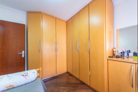 Casa à venda com 189m², 3 quartos e 4 vagas Casa à venda com 189m², 3 quartos e 4 vagasQuarto 2