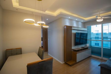 Sala de apartamento para alugar com 2 quartos, 46m² em Colubandê, São Gonçalo