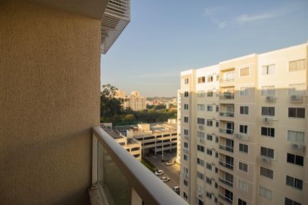 Varanda da Sala de apartamento para alugar com 2 quartos, 46m² em Colubandê, São Gonçalo