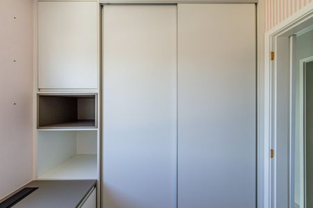 Apartamento à venda com 59m², 2 quartos e 1 vagaQuarto 02