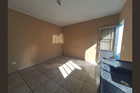 Casa para alugar com 1 quarto, 50m² em Jardim Leblon, Suzano