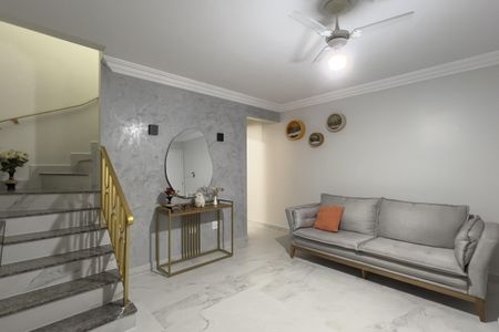 Sala de casa à venda com 3 quartos, 125m² em Vila Augusta, Guarulhos