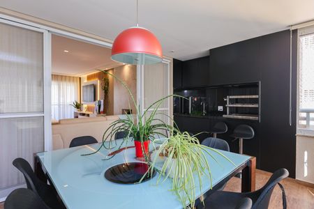 Apartamento à venda com 240m², 3 quartos e 4 vagasVaranda gourmet