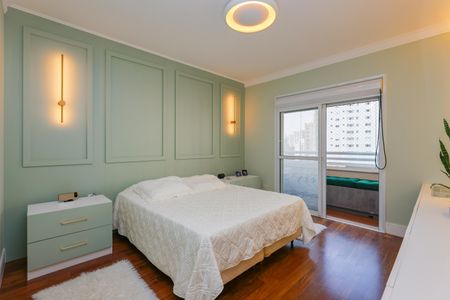 Apartamento à venda com 240m², 3 quartos e 4 vagasSuíte 1